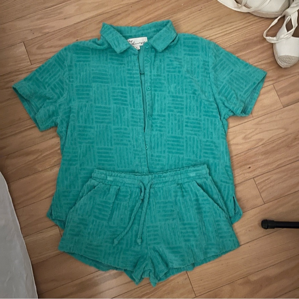 Vintage Havana green two piece set (M top, S bottoms) - Picture 2 of 3